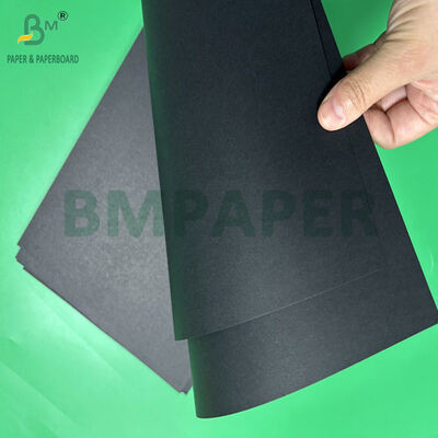Papel negro sólido sin recubrimiento de 300 gm 350 gm para el embalaje 70 x 100 cm