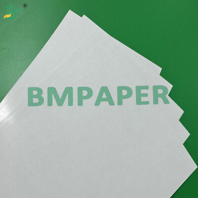 300-320gm Papel de cartón de alta rigidez recubierto de doble cara y núcleo negro