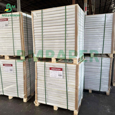 Rollo de papel blanco de 40 GSM apto para alimentos y resistente a la grasa para envolver hamburguesas y sándwiches