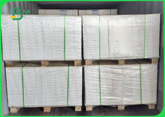 Papel sintético impermeable imprimible del rollo 200um para las etiquetas de la botella redonda