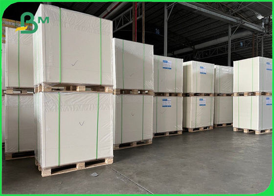 resistencia de rasgón del rollo de 270gsm Clay Coated Kraft Back (CCK) 900m m