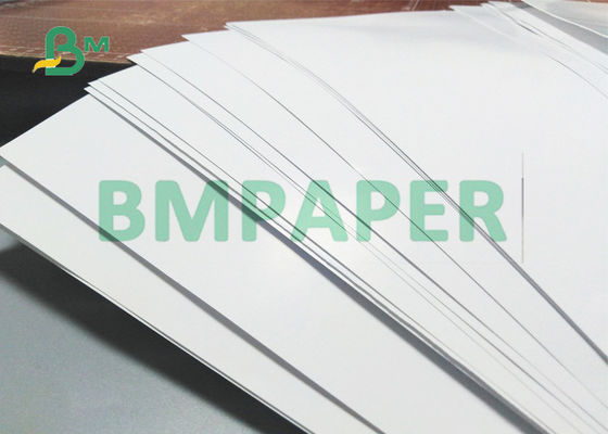 A4 el lado del doble del tamaño 80Gsm 350Gsm cubrió el papel brillante de la tarjeta para la impresión